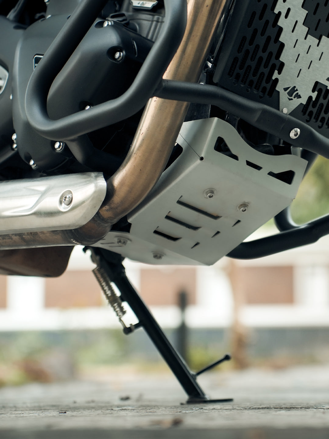 LCB TRIUMPH SPEED 400 VOYAGER  BASHPLATE