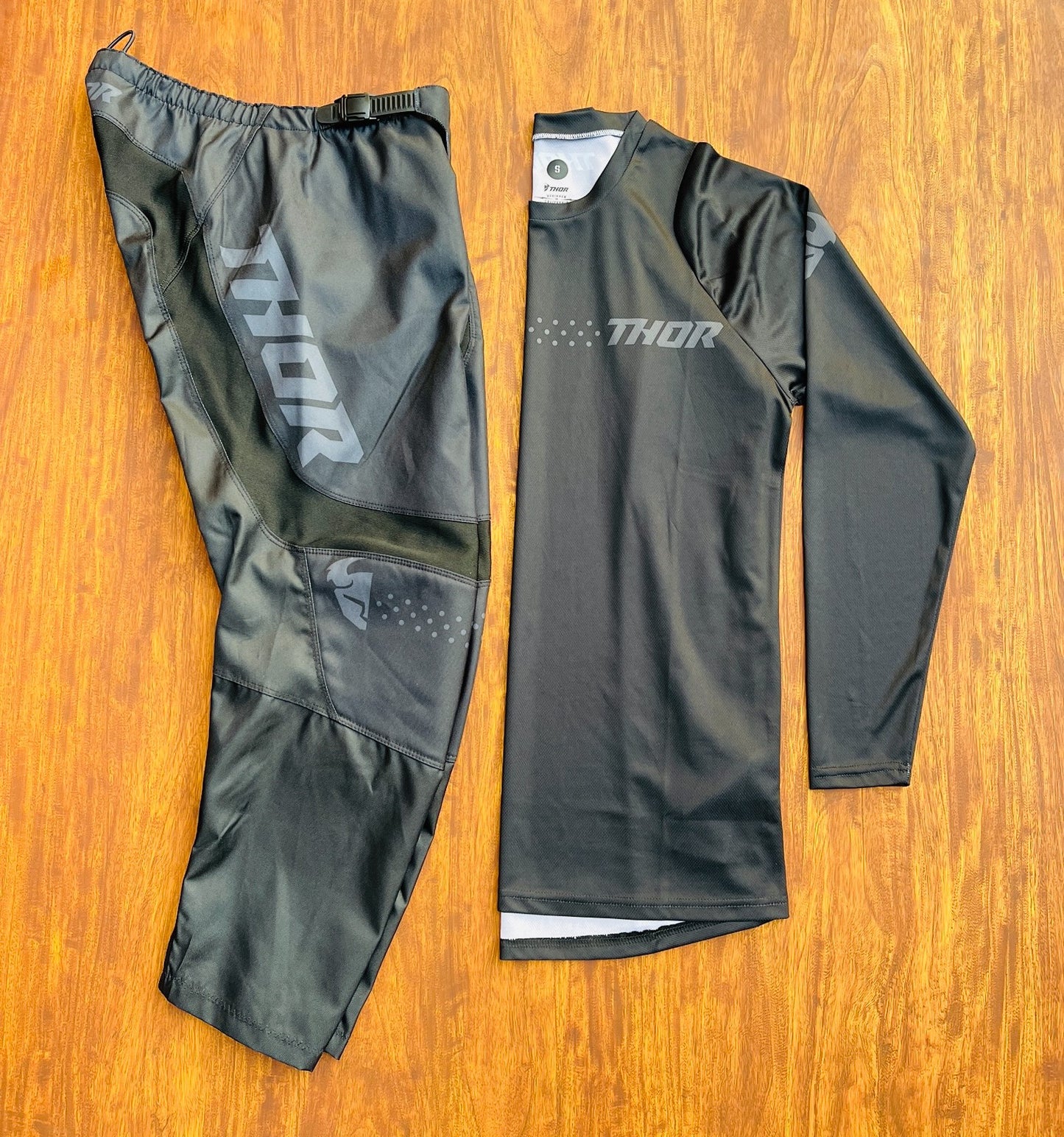 THOR SECTOR MINIMAL BLACK 30/S | MX JERSEY SET