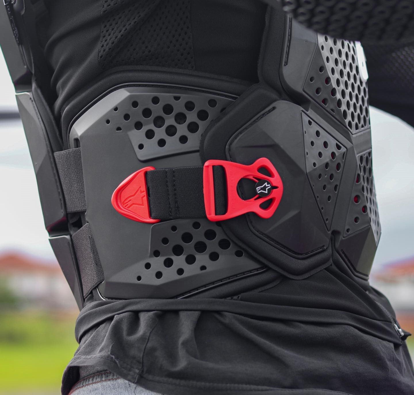 ALPINESTARS BIONIC TECH V3 PROTECTION JACKET BLACK / WHITE / RED- M,L | PROTECTORS