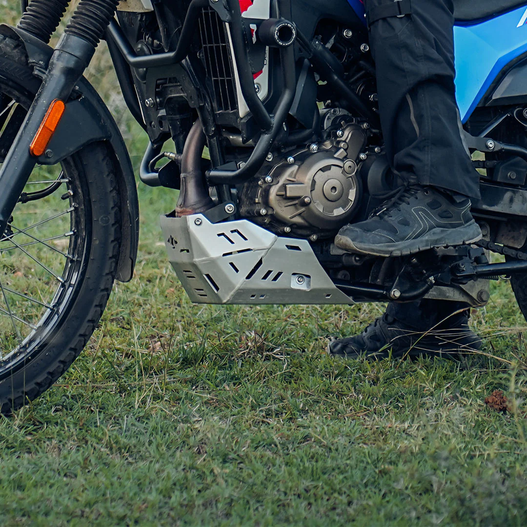 LCB VAMBRACE BASH PLATE SILVER | XPULSE 210