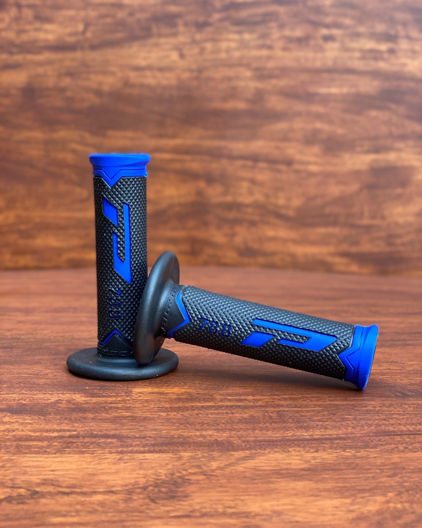 PRO EDGE BLUE | GRIPS