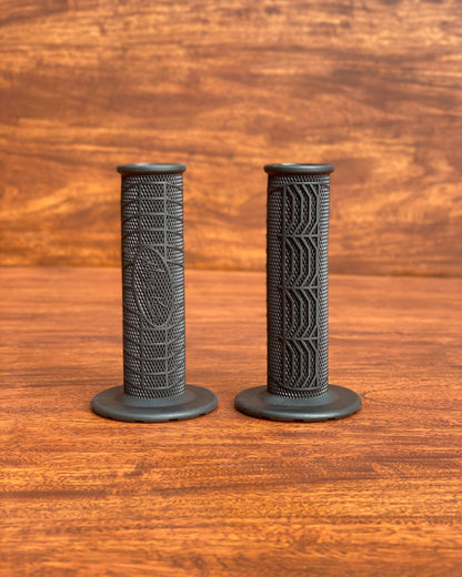 EMIG BLACK | GRIPS