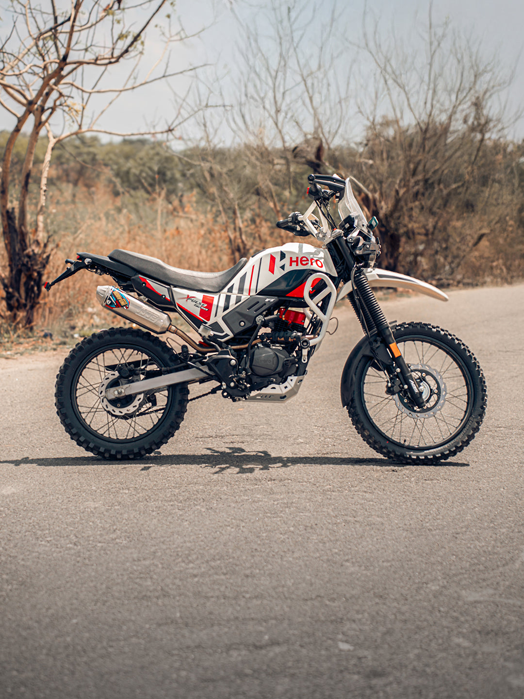 LEGUNDARY DEFENDER CRASH GUARD WHITE | XPULSE 200