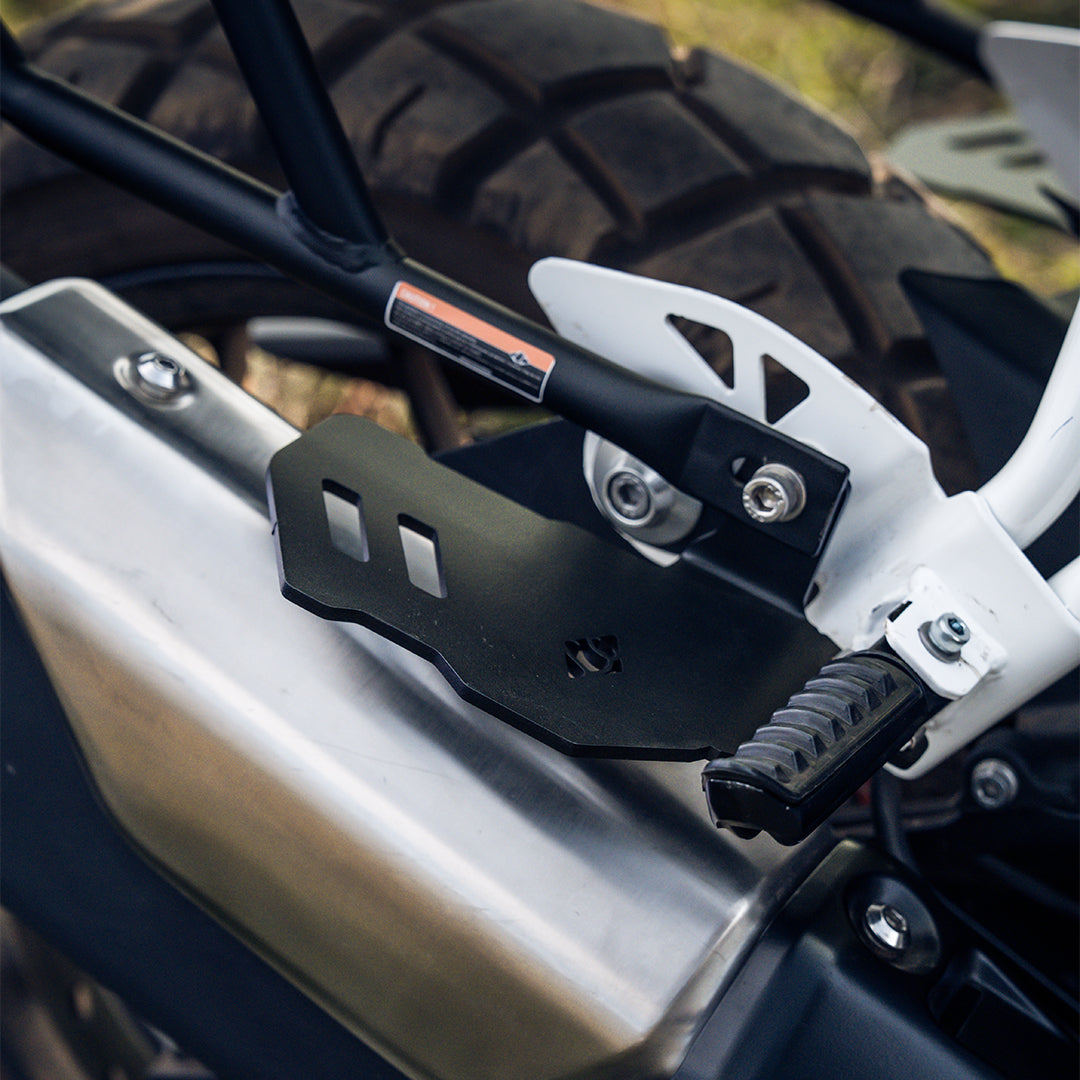 LEGUNDARY TVS APACHE RTX 300 BOLSTER PILLION FOOTREST