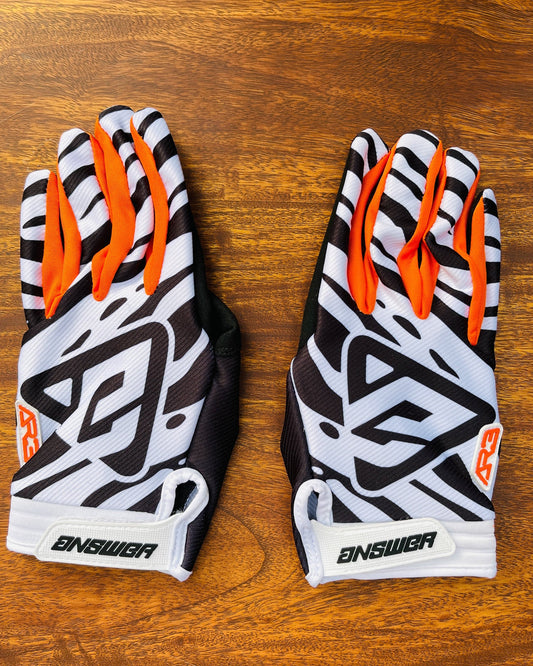 ANSWER BLACK WHITE L | MX GLOVES