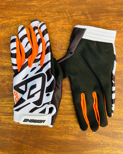 ANSWER BLACK WHITE L | MX GLOVES