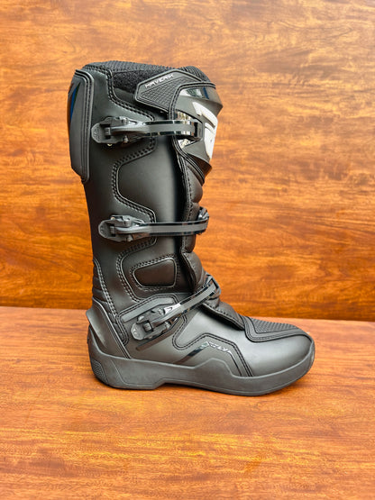 FLY RACING MAVERIK BLACK US 10 | MX BOOTS