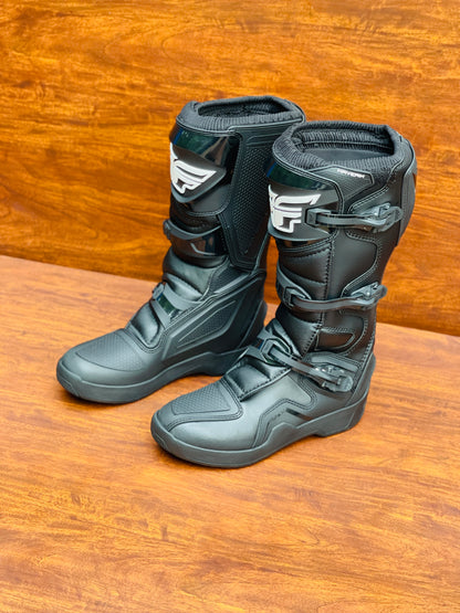 FLY RACING MAVERIK BLACK US 10 | MX BOOTS