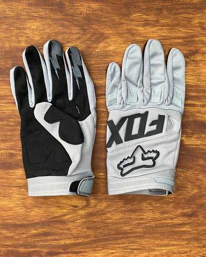 FOX GREY AND BLACK LETTERING M | MX GLOVES