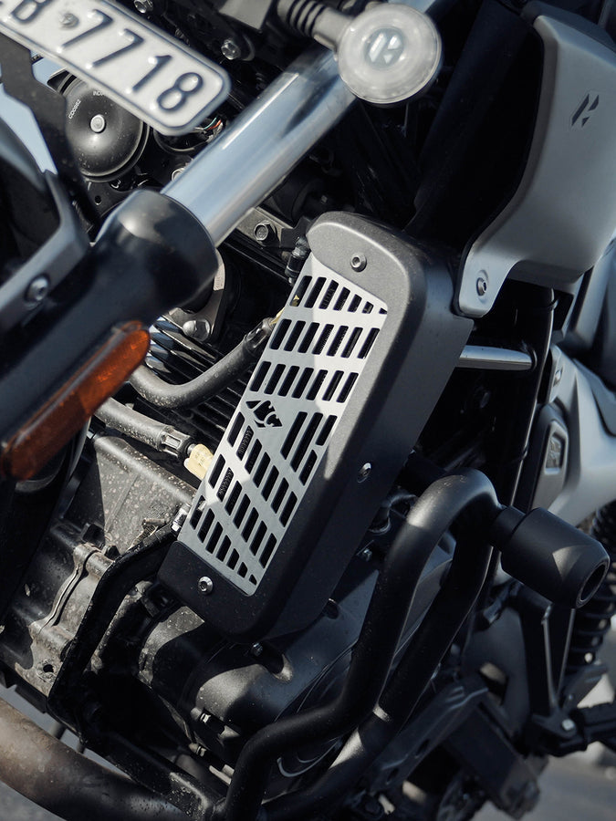 LEGUNDARY HERO MAVRICK 440 VECTOR RADIATOR GRILL ALUMINIUM