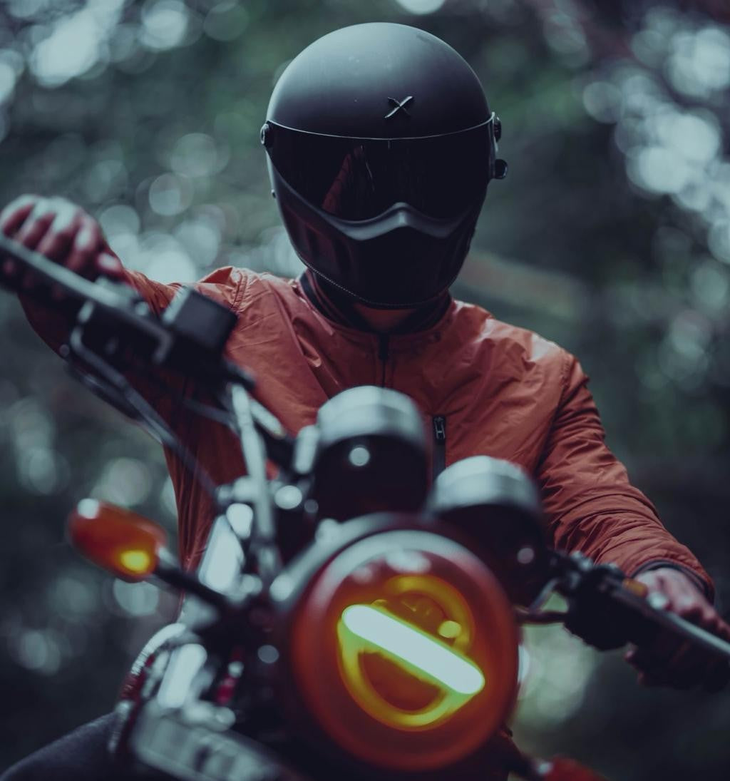 AXOR DOMINATOR HELMET
