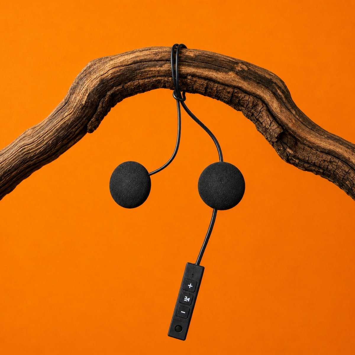 LGP- BLUETOOTH BT-8 WIRELESS HELMET HEADSET WITH MIC FOR CALLING, MUSIC & NAVIGATION, BLUETOOTH 5.2, 10H PLAY
