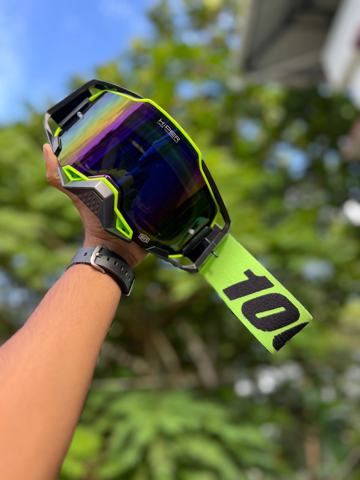100% ARMEGA NEW BLACK + GREEN ( BLUE  LENS) | MX GOGGLES