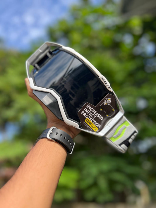 SCOTT PROSPECT  WHITE-SILVER-BLACK LENS | MX GOGGLES